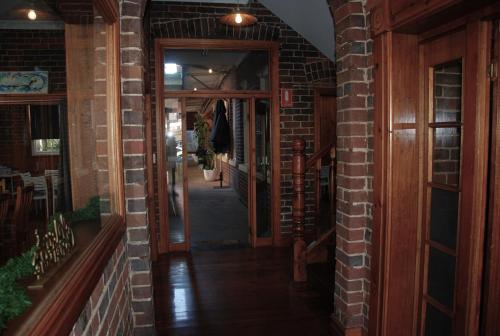 The Fed And Bed Temora - carbon neutral hotel in Temora