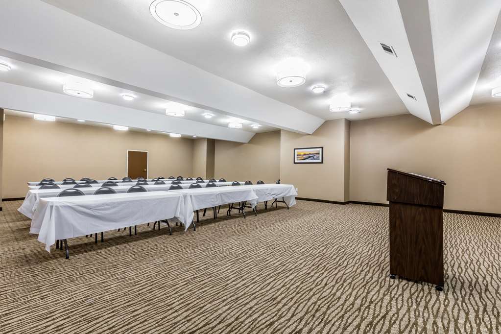 Comfort Inn & Suites Crystal Inn Sportsplex - photo 30