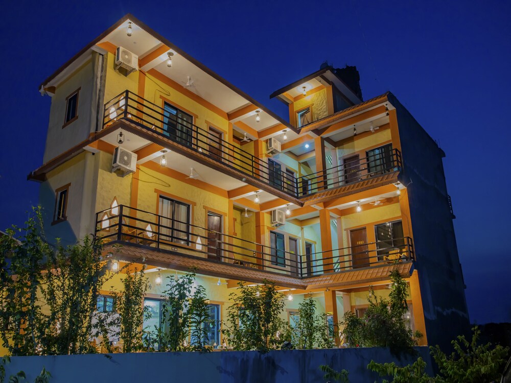 OYO 325 Chitwan Botique Hotel in Unknown City, Nepal