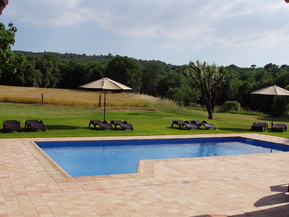 Mas Trobat - carbon neutral hotel in Juia