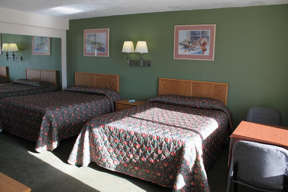 American Motor Inn - photo 21