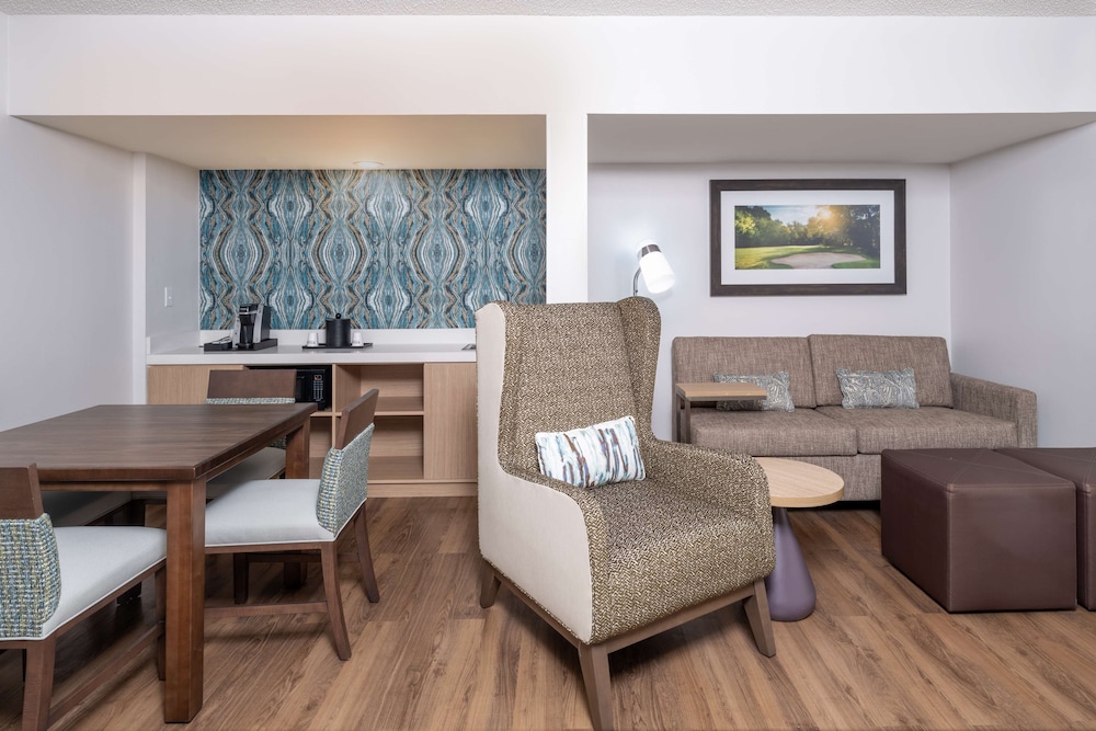 Hilton Garden Inn Jacksonville Ponte Vedra Sawgrass - photo 34