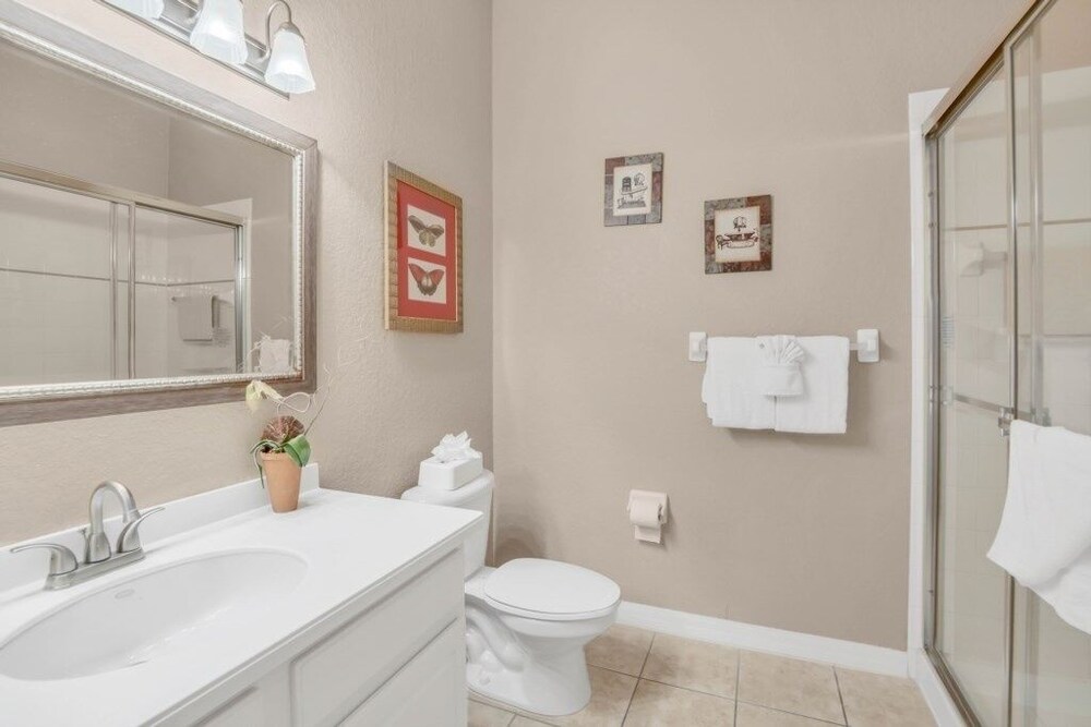 3 Bed In Resort Close To Disney 3 Bedroom Condo - photo 25