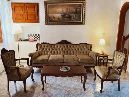 Margo Traditional House — 4-Star Luxury Hotel in Symi, Greece