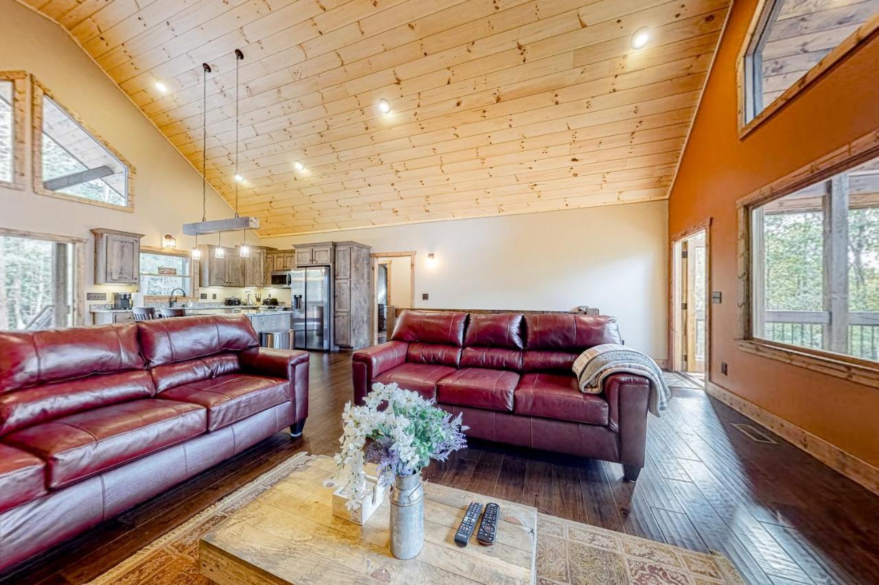 Rustic Retreat - last minute hotel in Ellijay