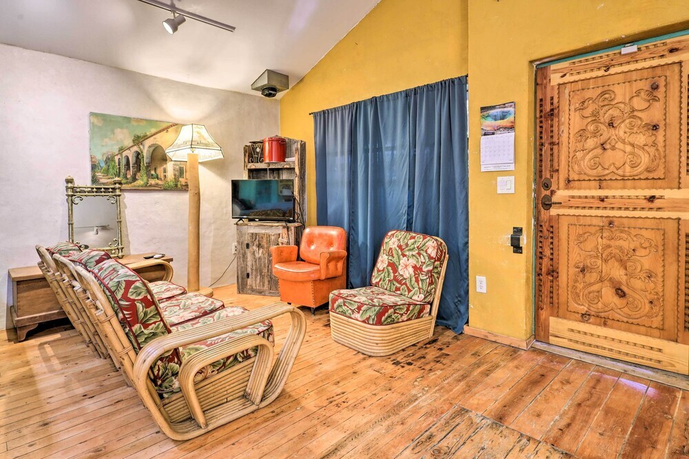 Idyllic Española Casita with Charcoal Grill - photo 4
