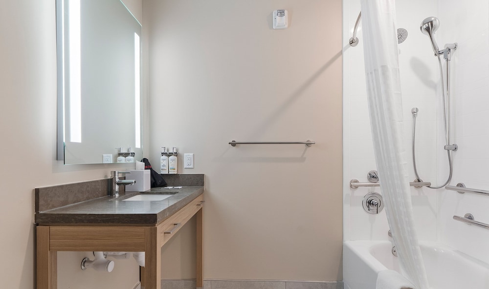 Candlewood Suites Perry National Fairground Area by IHG - photo 26