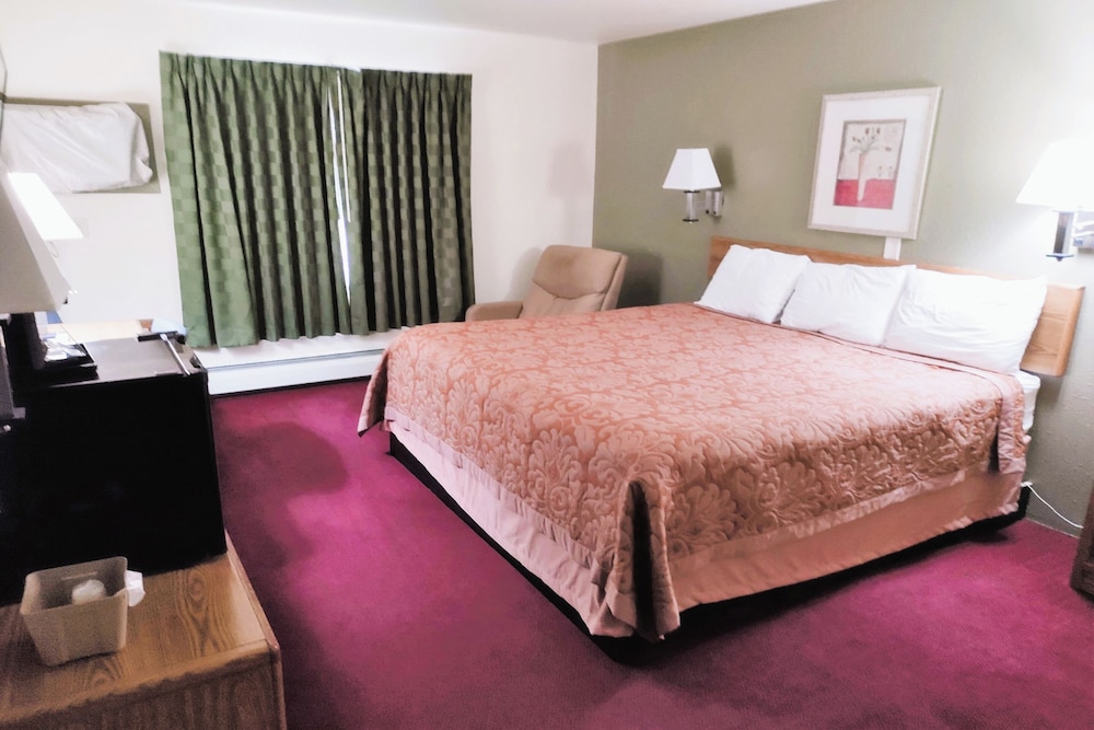 Love Hotels Staples By Oyo At Hwy 10 Mn - photo 14