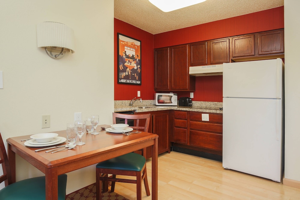 Residence Inn By Marriott Flint - photo 9