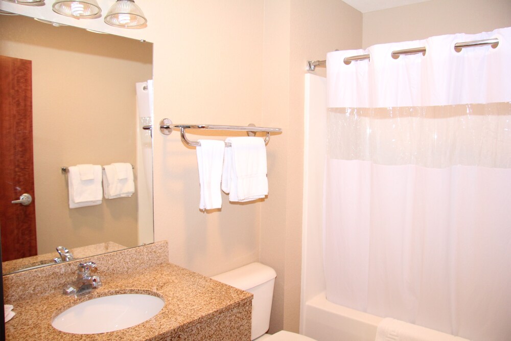 Green Acres Hotel - photo 33