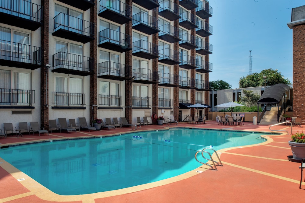 Hawthorne Inn and Conference Center - photo 18