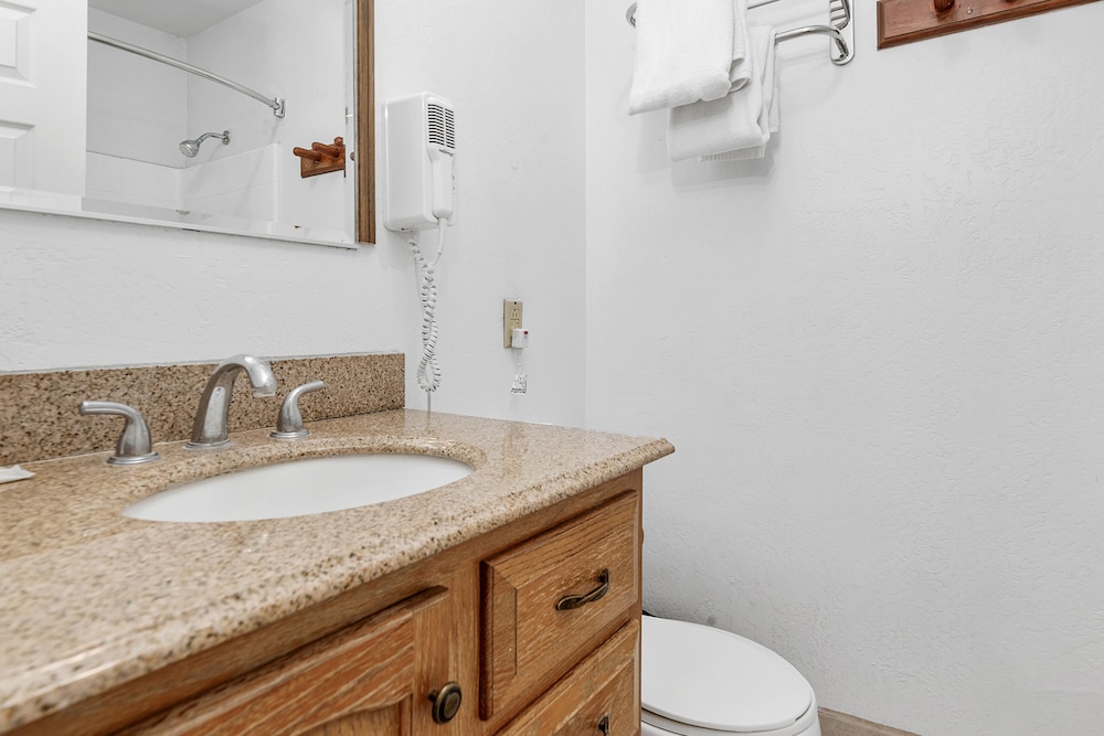 Big Bear Lakefront Lodge - photo 103