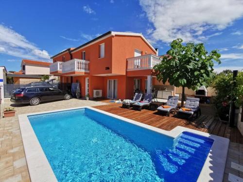 Paulonia Comfortable holiday residence — 4-Star Luxury Hotel in Vodnjan, Croatia