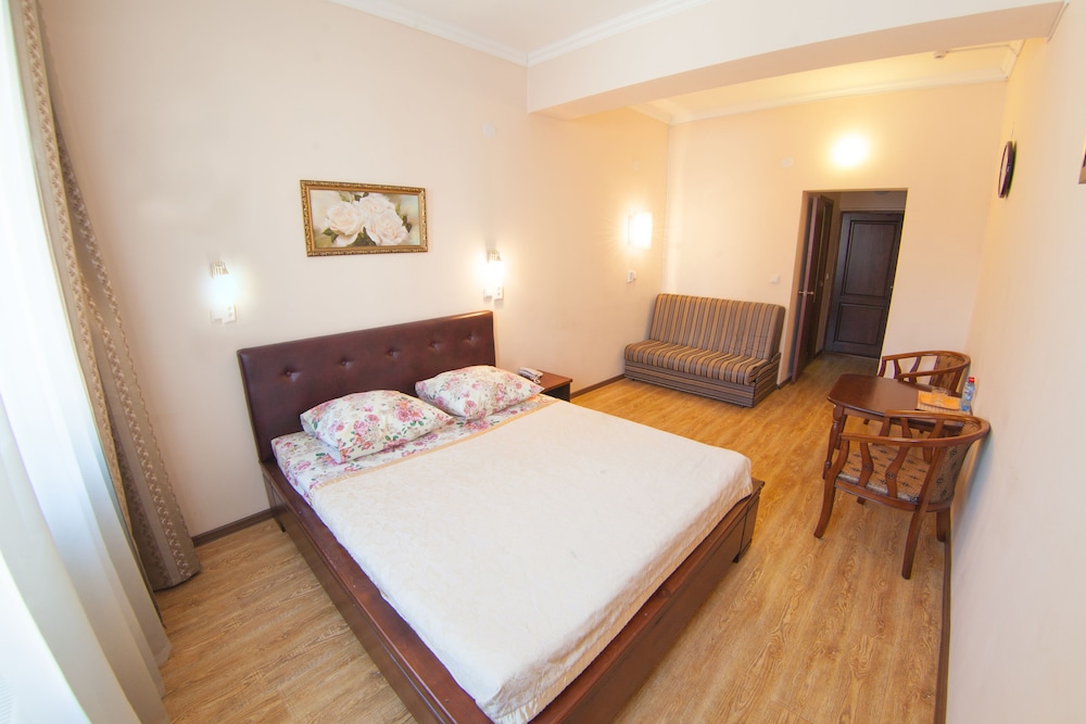 Red Hotel - last minute hotel in Ulan-Ude