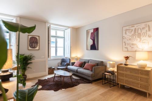FLH Praça Rossio Contemporary Flat — 4-Star Luxury Hotel in Lisbon, Portugal