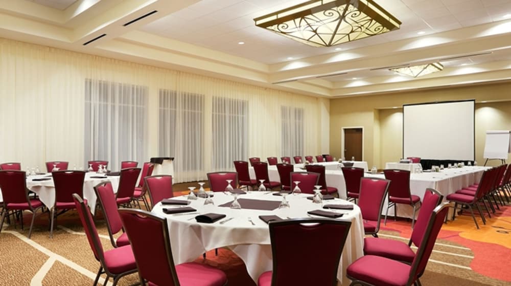 Hilton Garden Inn Auburn - photo 50