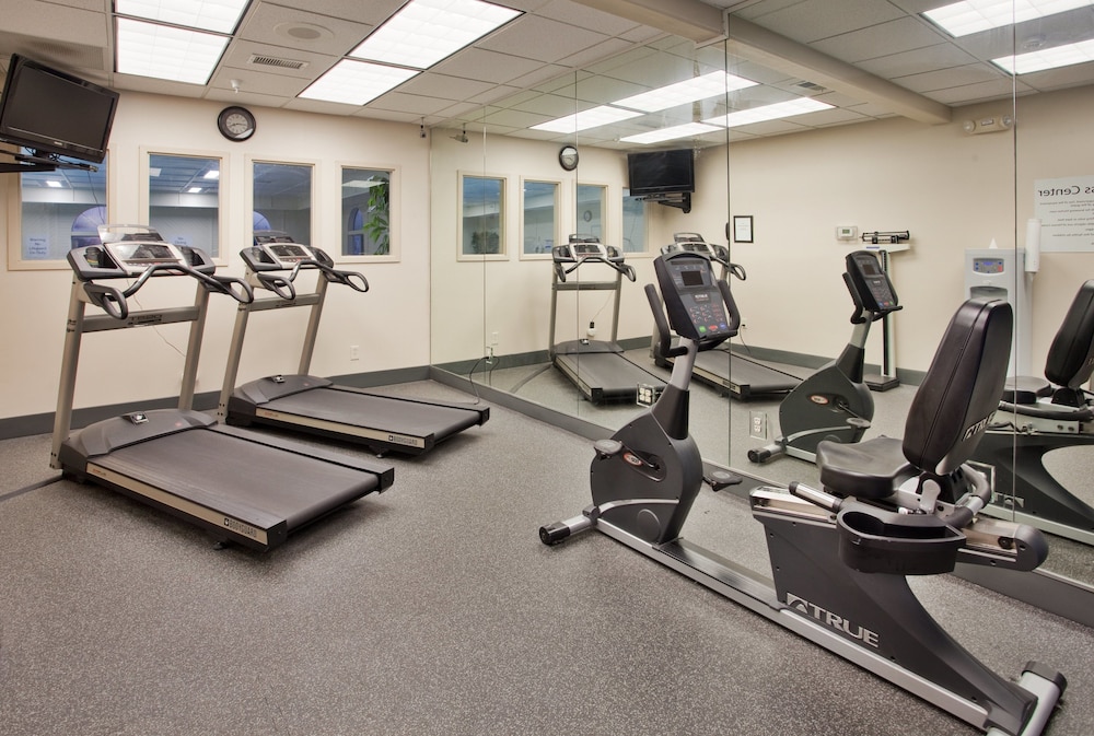 Holiday Inn Express Hotel & Suites Beatrice by IHG - photo 94