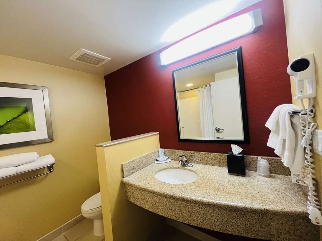 Sonesta Essential Junction City - photo 21