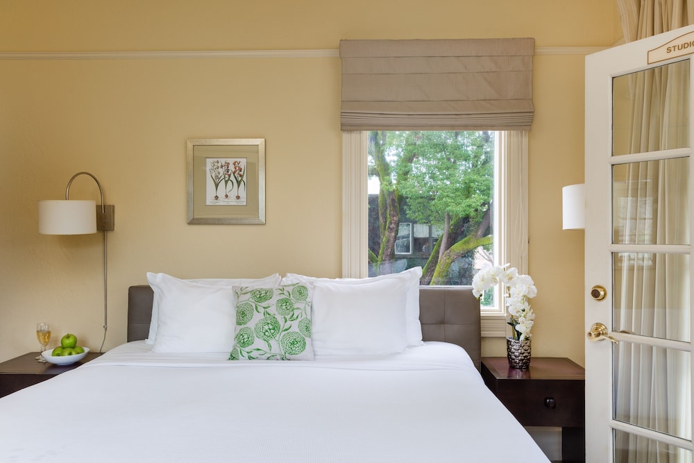Healdsburg Inn on the Plaza A Four Sisters Inn - featured photo