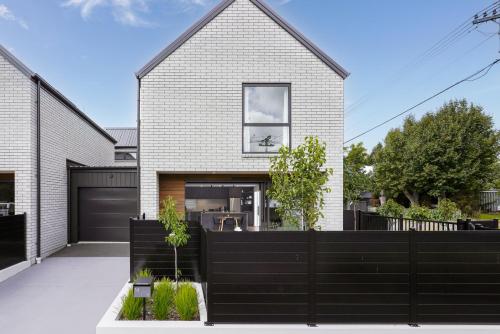 Westminster Haven Christchurch Holiday Home — 4-Star Luxury Hotel in Christchurch, New Zealand