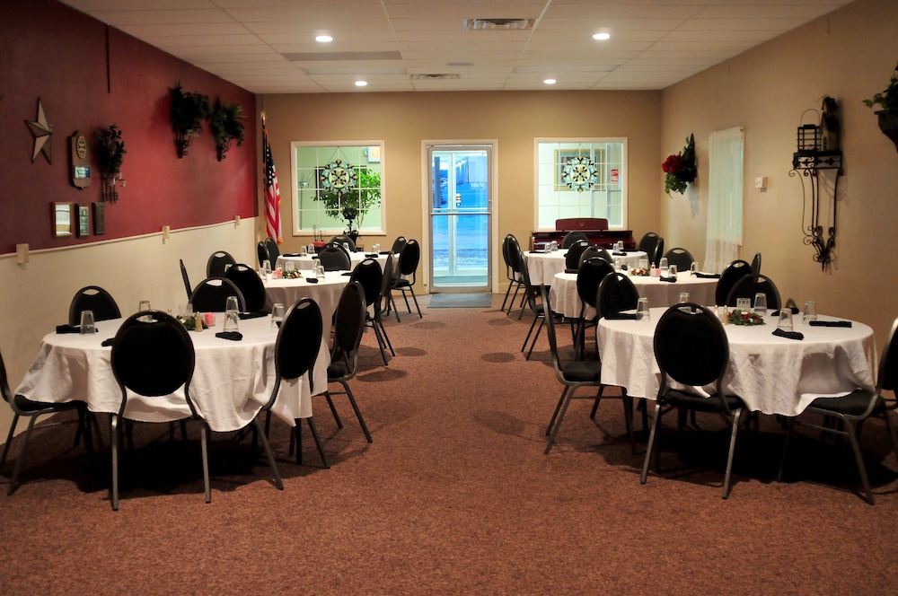 Yellowstone River Inn - photo 17