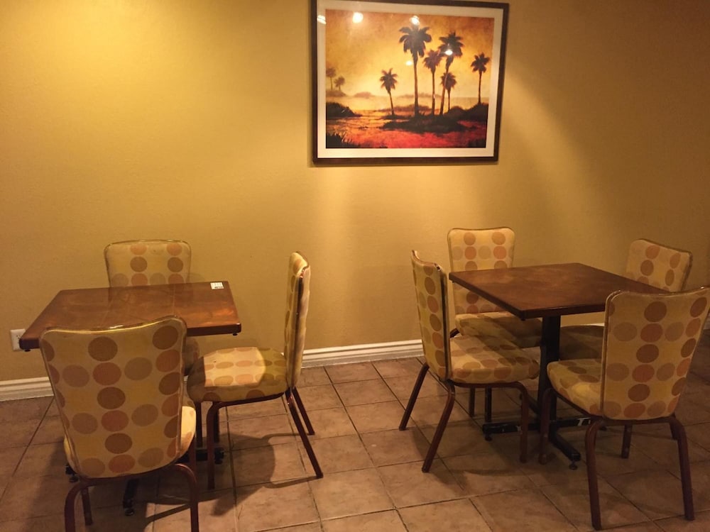 Chula Vista Inn - photo 31