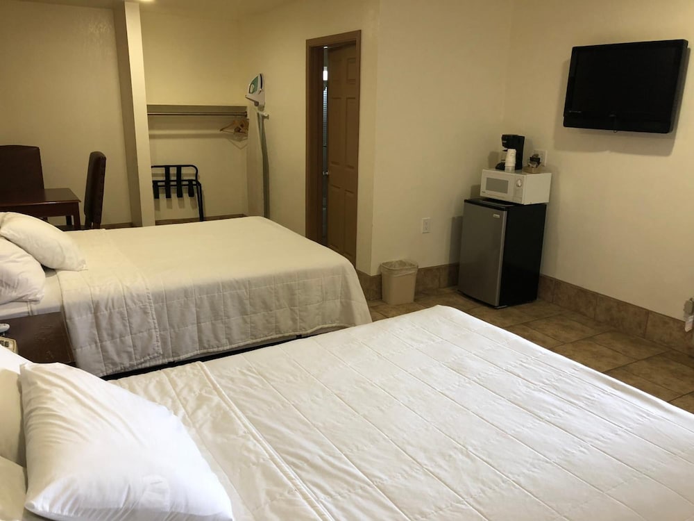 Topper Motel - photo 16