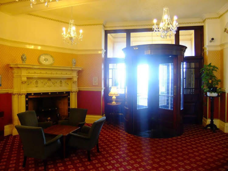 Hotel De Paris - carbon neutral hotel in Cromer
