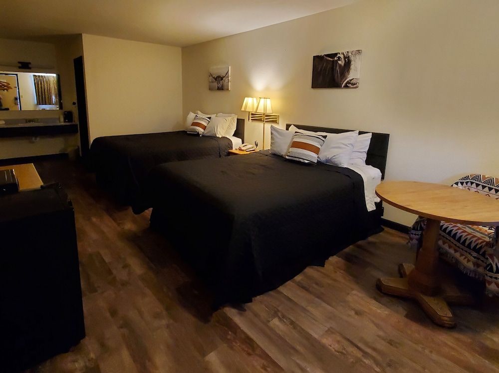 Cactus Inn & Suites - photo 8