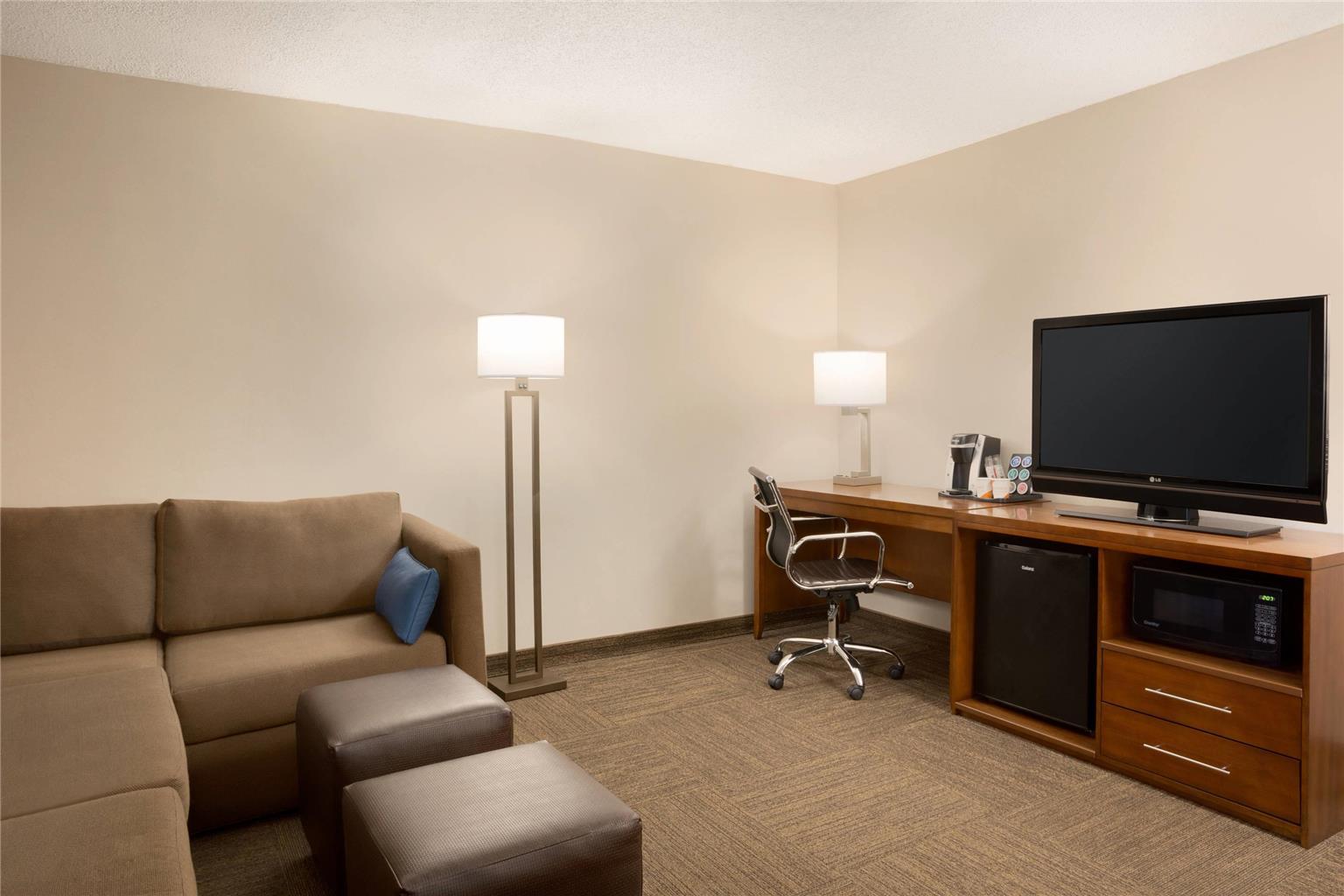 Comfort Inn & Suites Presidential Downtown Little Rock - photo 14