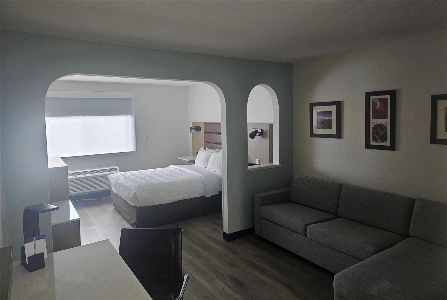 Wingate by Wyndham Los Alamos - photo 8