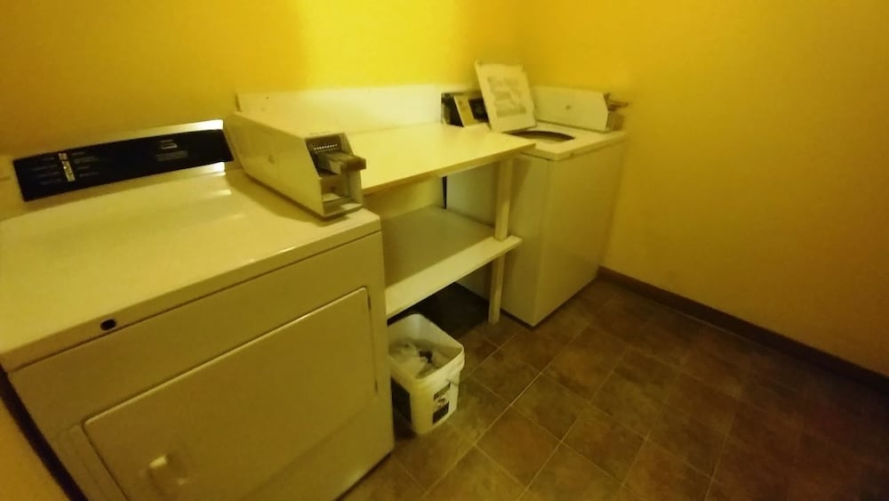 Palace Inn Suites Lincoln City - photo 13