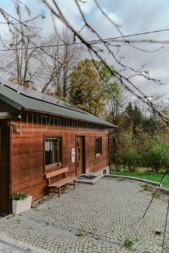 Drewniany domek na wynajem Beskid Wyspowy — hotel in Limanowa