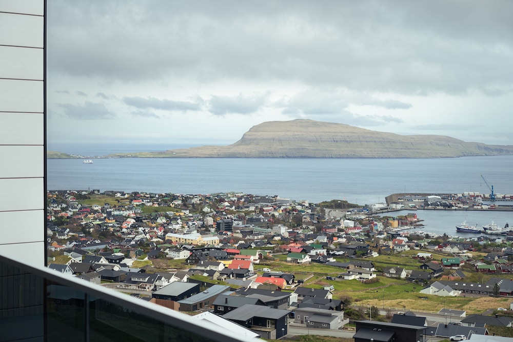 Nordic Swan Aparthotel Seaview Stunning 2Br Apt in Torshavn, Faroe Islands