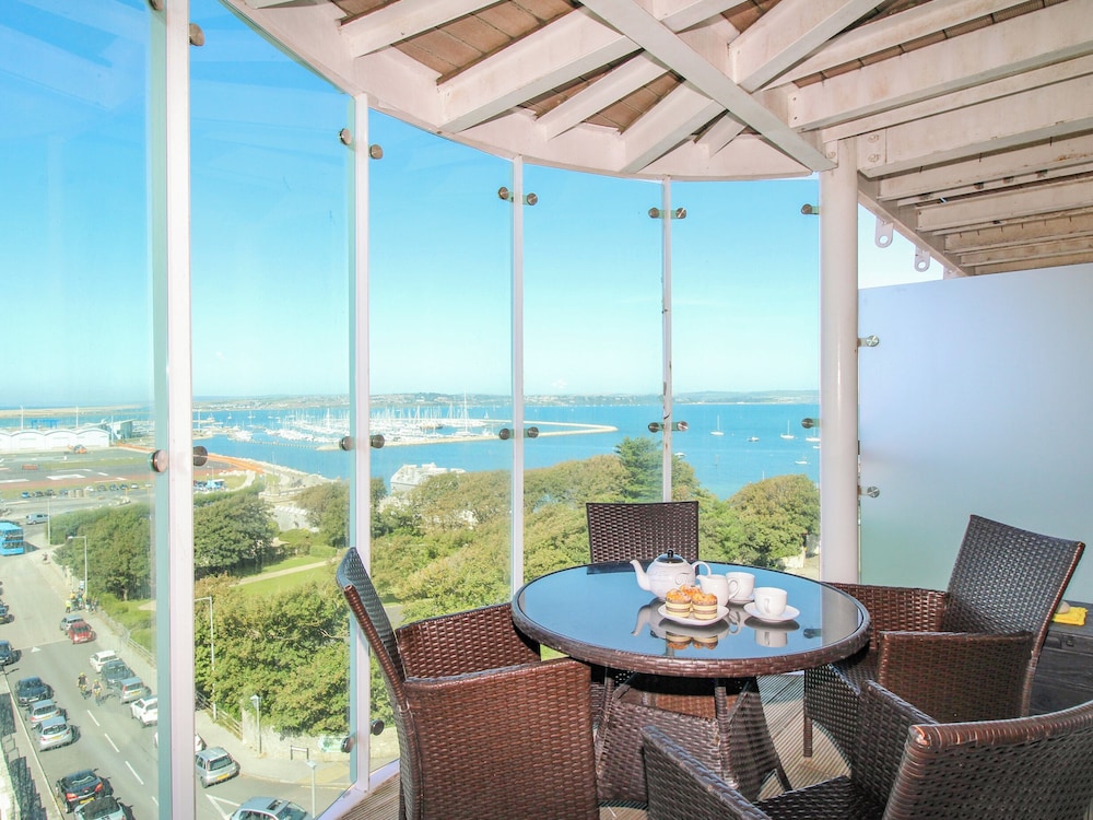 Sunset View — 4-Star Luxury Hotel in Portland, United Kingdom