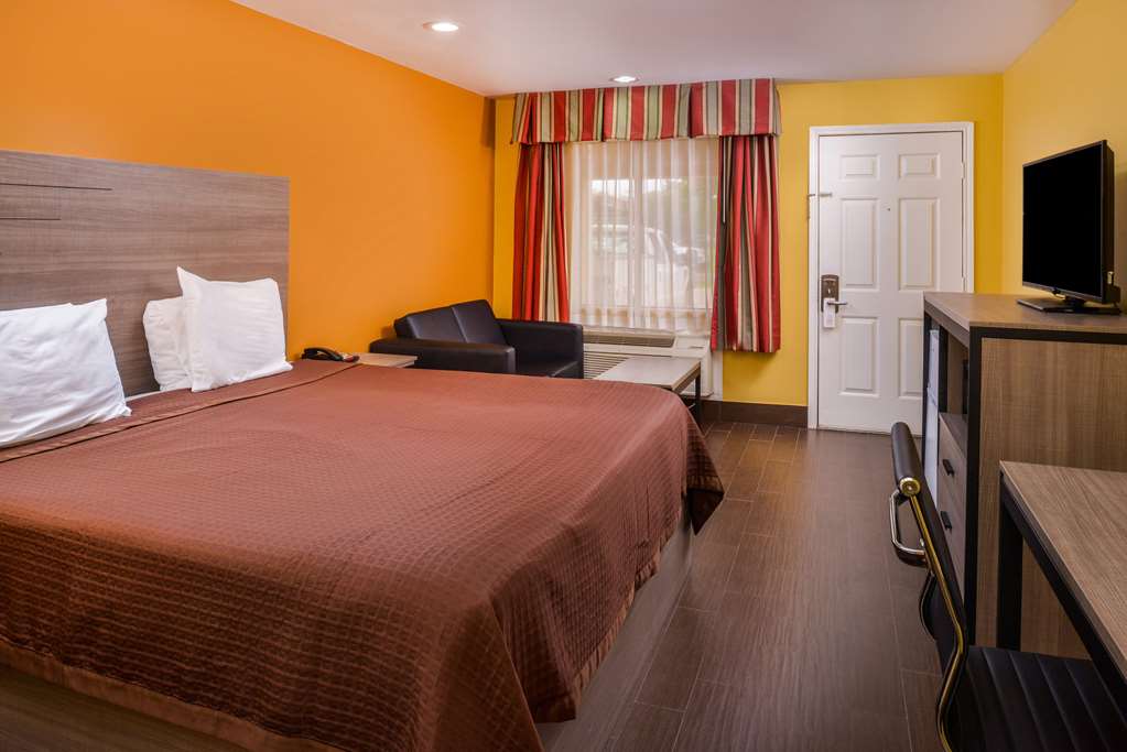 Americas Best Value Inn West Columbia - photo 8
