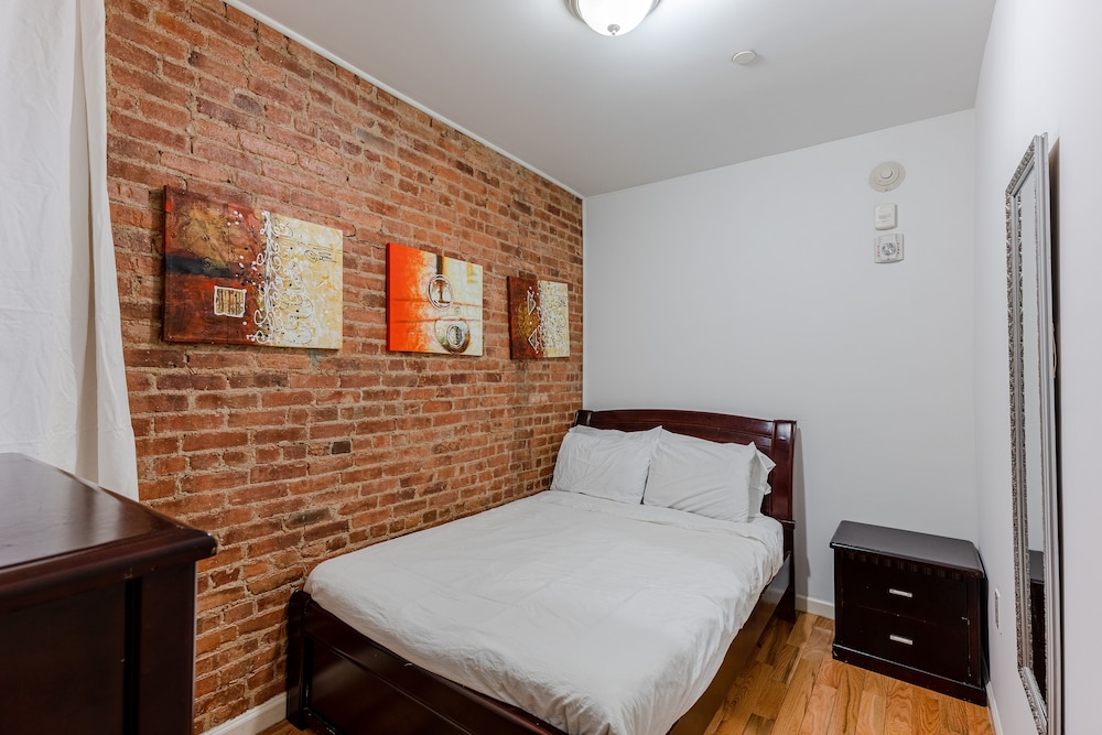 110th Boutique Hotel - photo 8