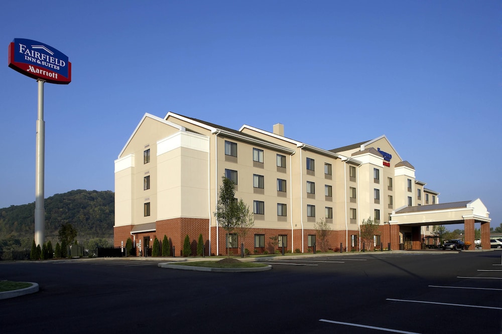 Fairfield Inn & Suites by Marriott Pittsburgh Neville Island in Pittsburgh, United States