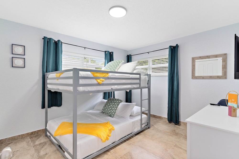 Ocean Harbour Apartment Homes — 4-Star Luxury Hotel in Indian Harbour Beach, United States