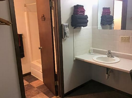 Sports Club Motel - photo 15