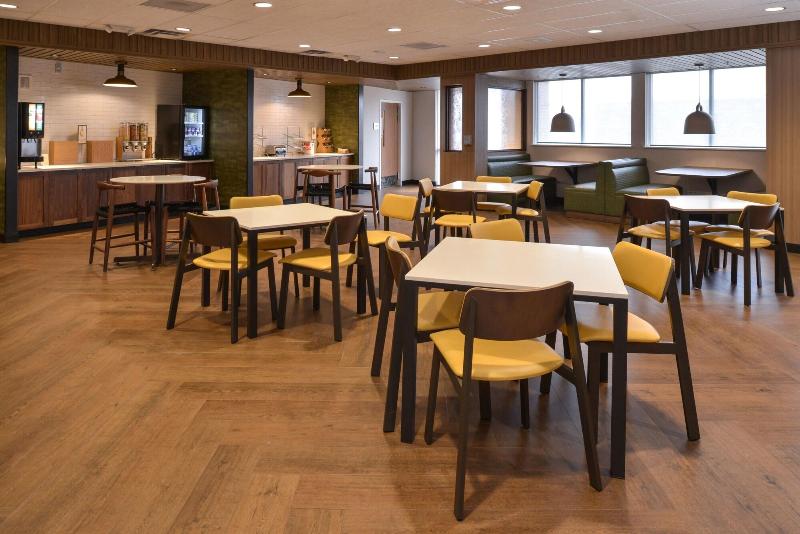Fairfield Inn & Suites by Marriott Columbus Grove City - photo 100