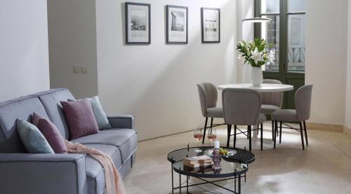 Exquisite Athens Villa 1 Bedroom Villa Izuru Acropolis View — 4-Star Luxury Hotel in Athens, Greece