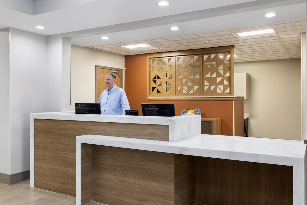 Candlewood Suites Sioux Falls by IHG - photo 35