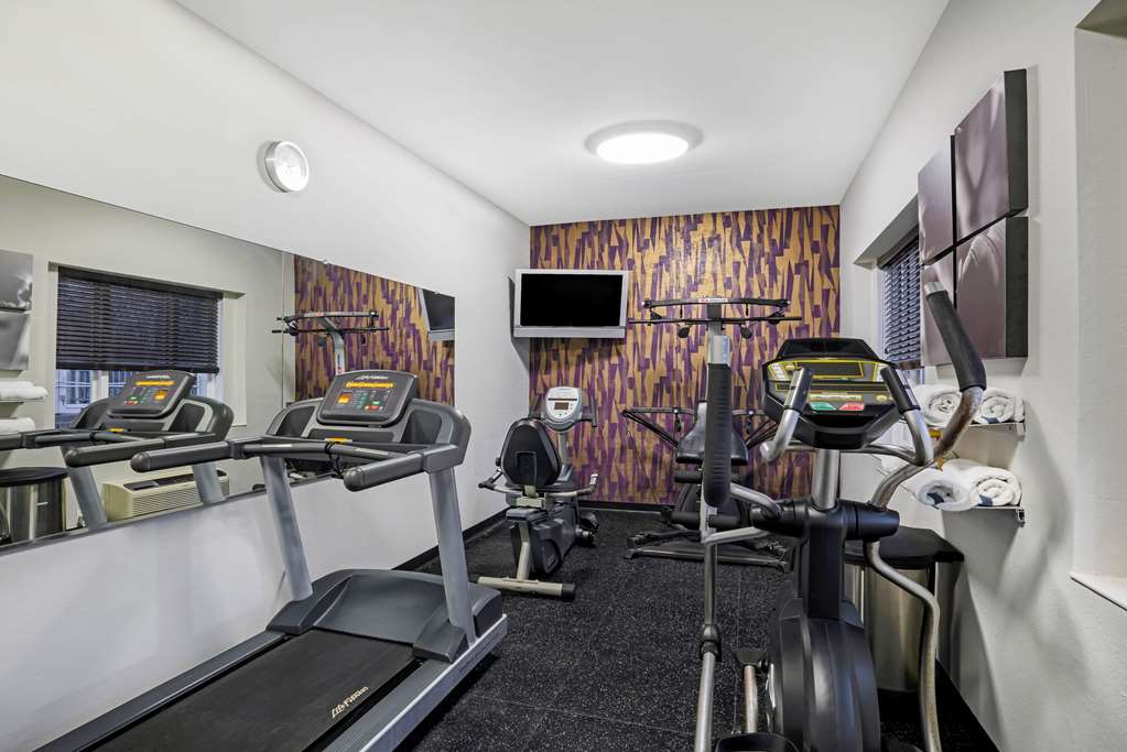 La Quinta Inn & Suites by Wyndham Cookeville - photo 7
