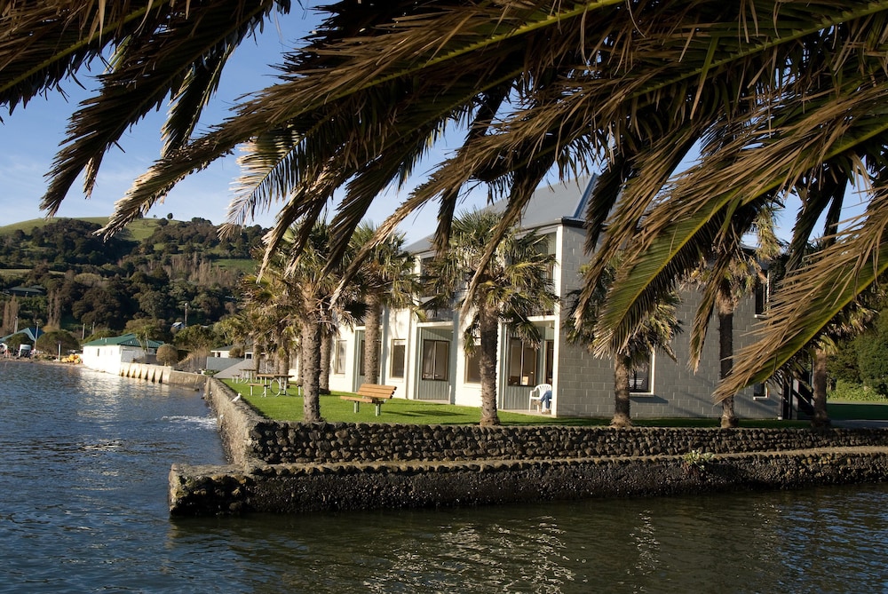 Akaroa Waterfront Motels in Christchurch, New Zealand