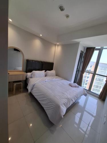 Pik Gold Coast Seaview Honolulu by Suitestay — 4-Star Luxury Hotel in Jakarta, Indonesia