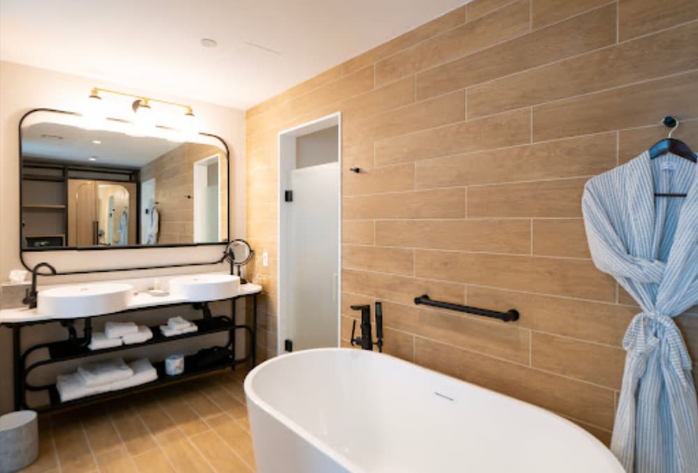The Brenton Hotel - photo 32