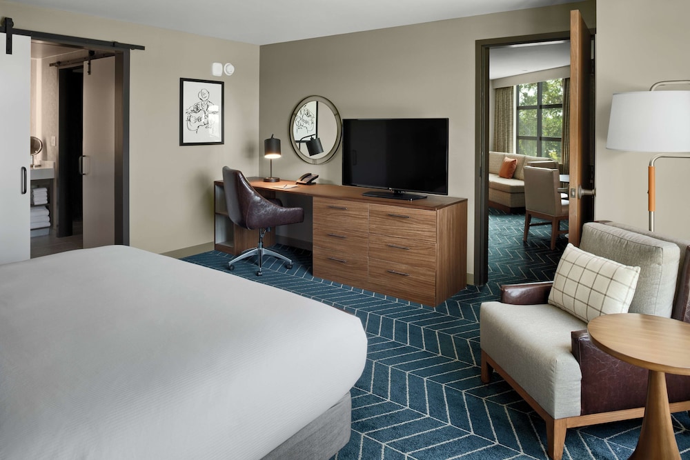The Bevy Hotel Boerne a DoubleTree by Hilton - photo 12