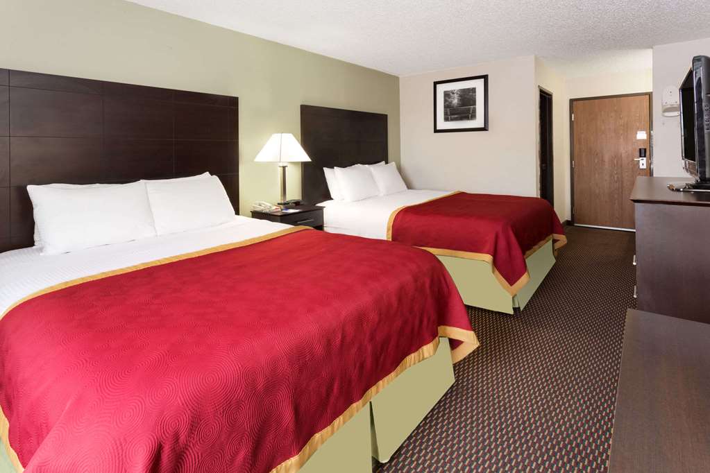 Baymont by Wyndham Beloit - photo 12