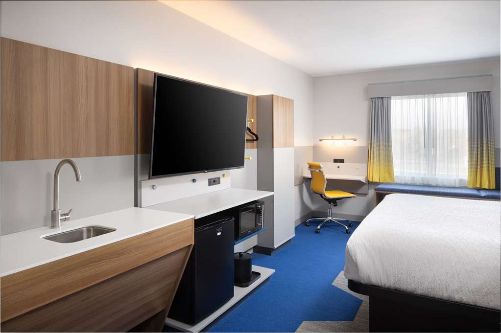 Microtel Inn & Suites by Wyndham Macedon - photo 27